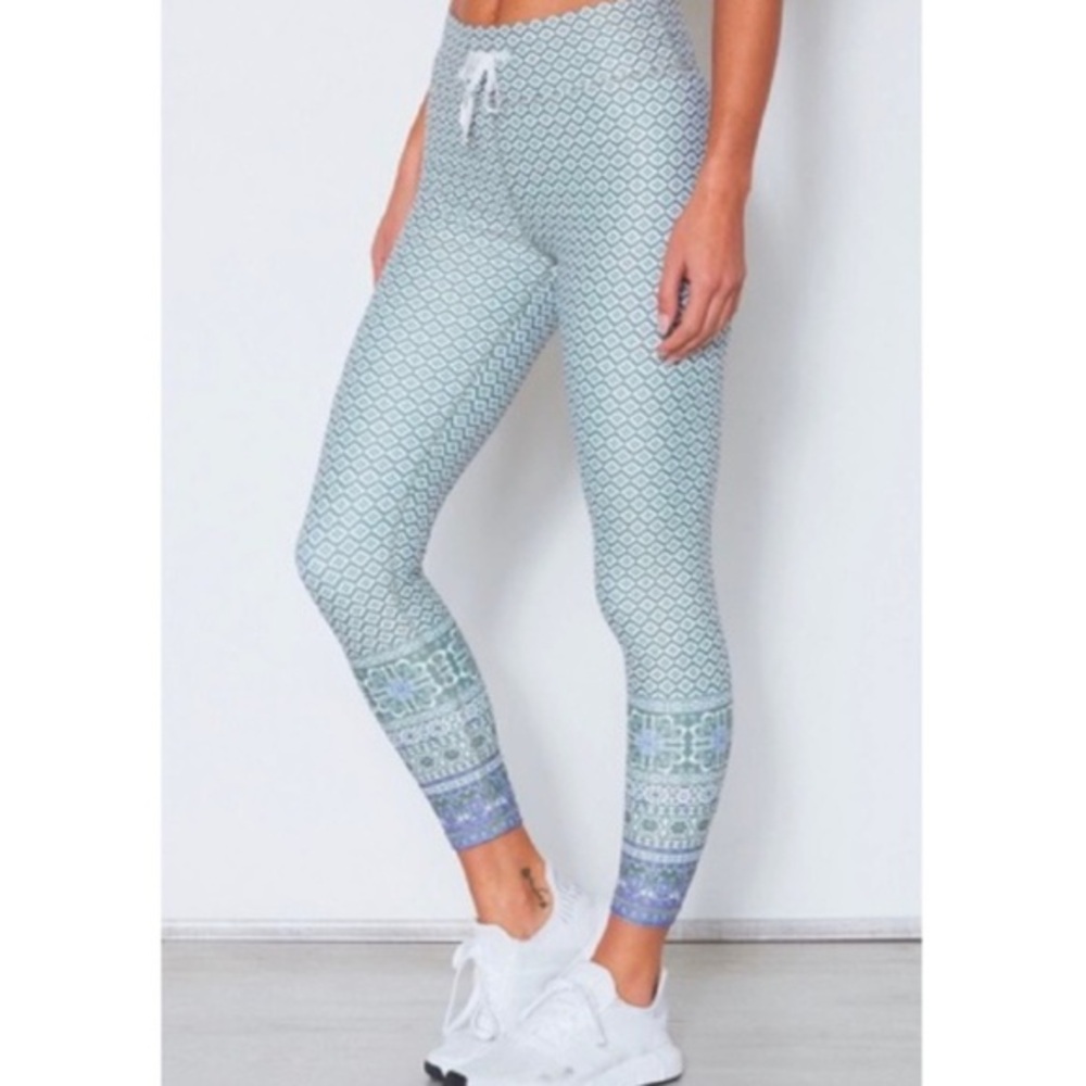 Sarah Day x White Fox‎ Active Vinyasa Flow Leggings Olive Moroccan Size XS